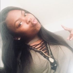 Meet your Posher, Nae